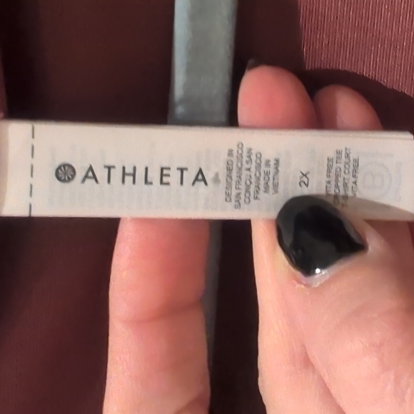Athleta 2X active tank top with built in bra - Picture 2 of 3